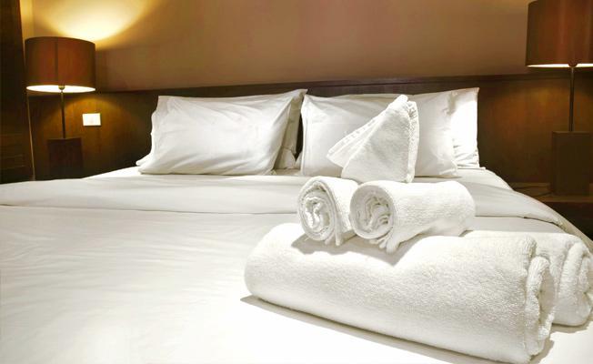 10 Bedroom Guesthouse - Montego Bay Cinnamon Hill Exteriör bild